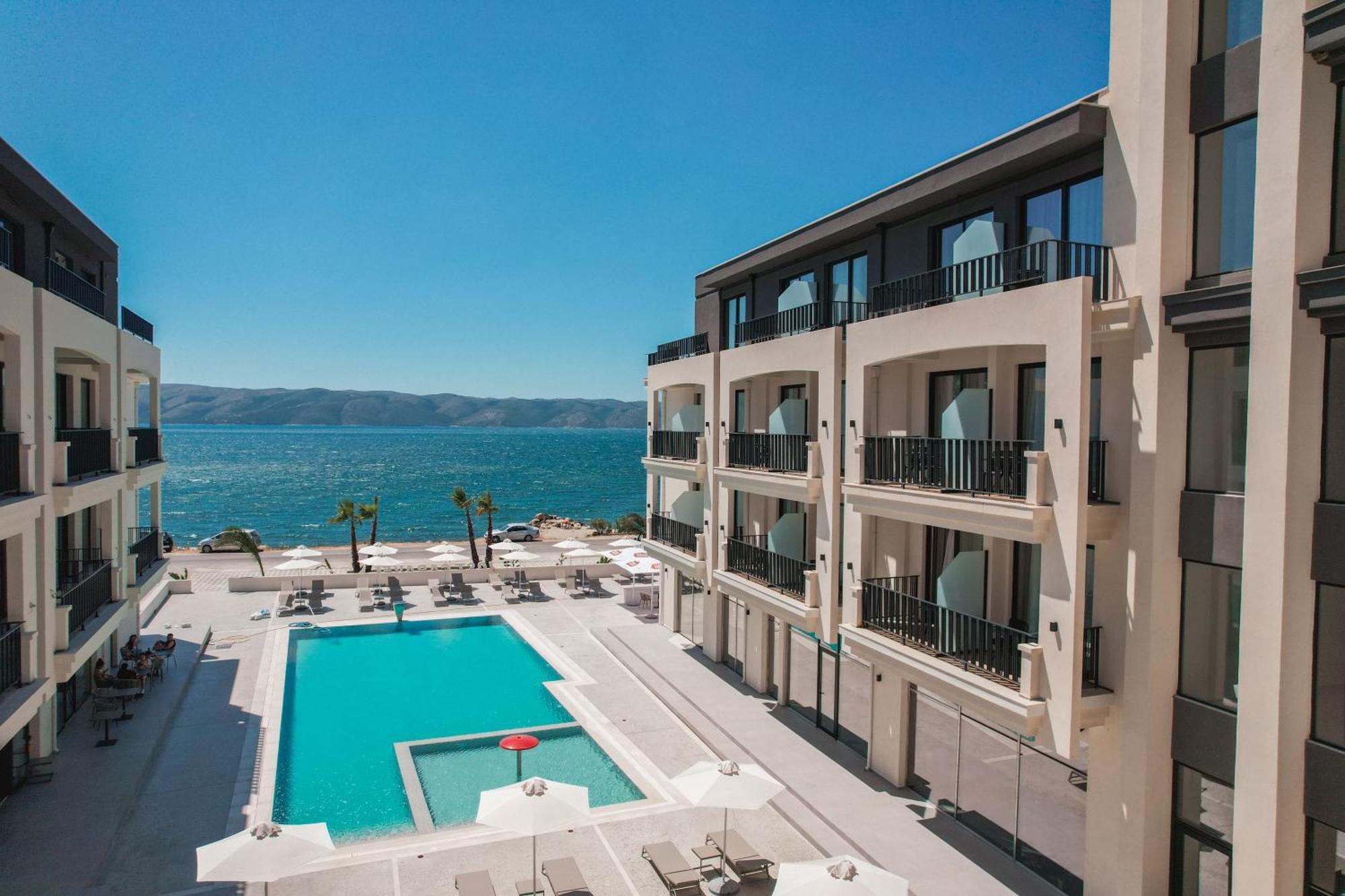 Jost Caravel Hotel Radhime Exterior photo