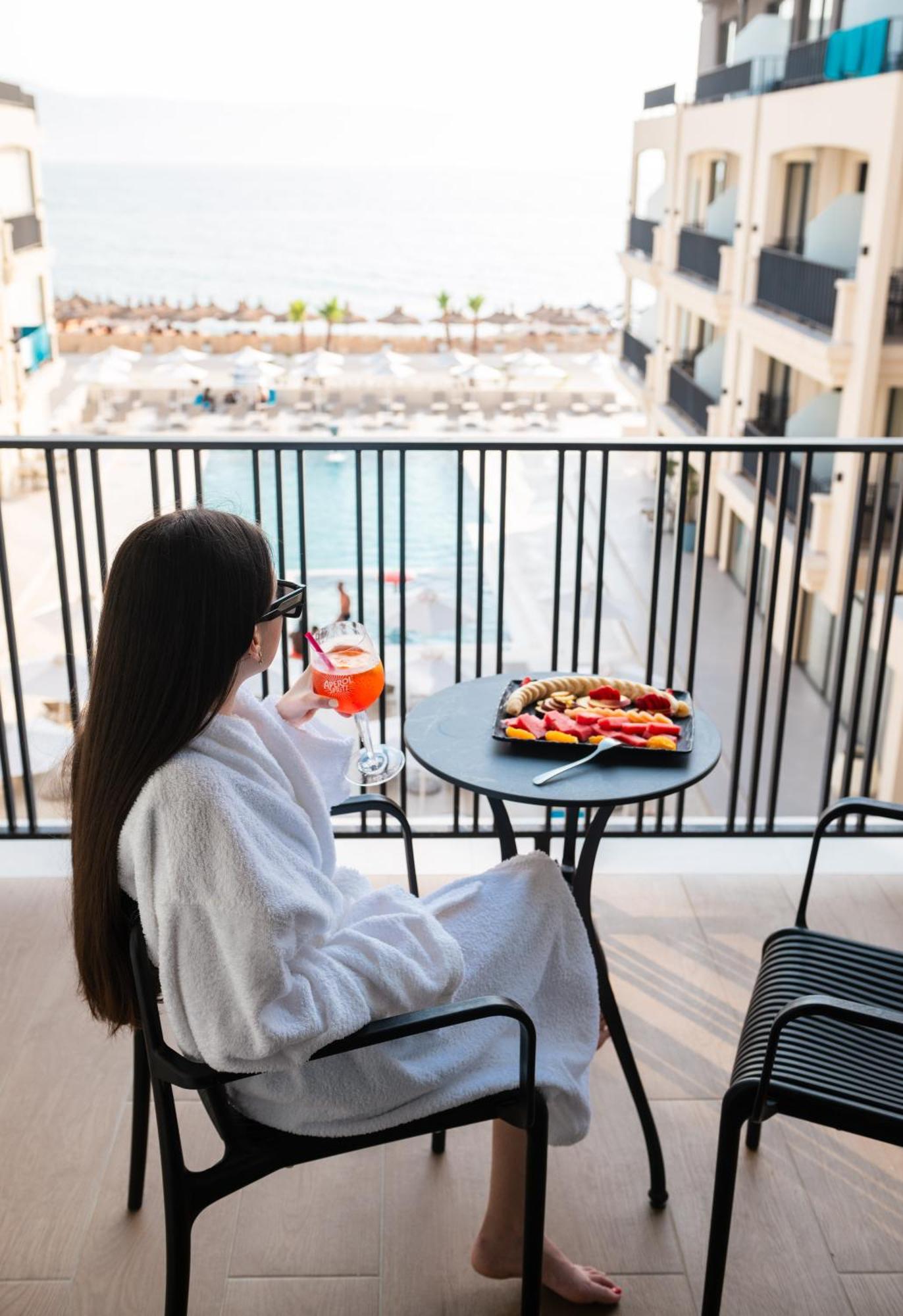 Jost Caravel Hotel Radhime Exterior photo